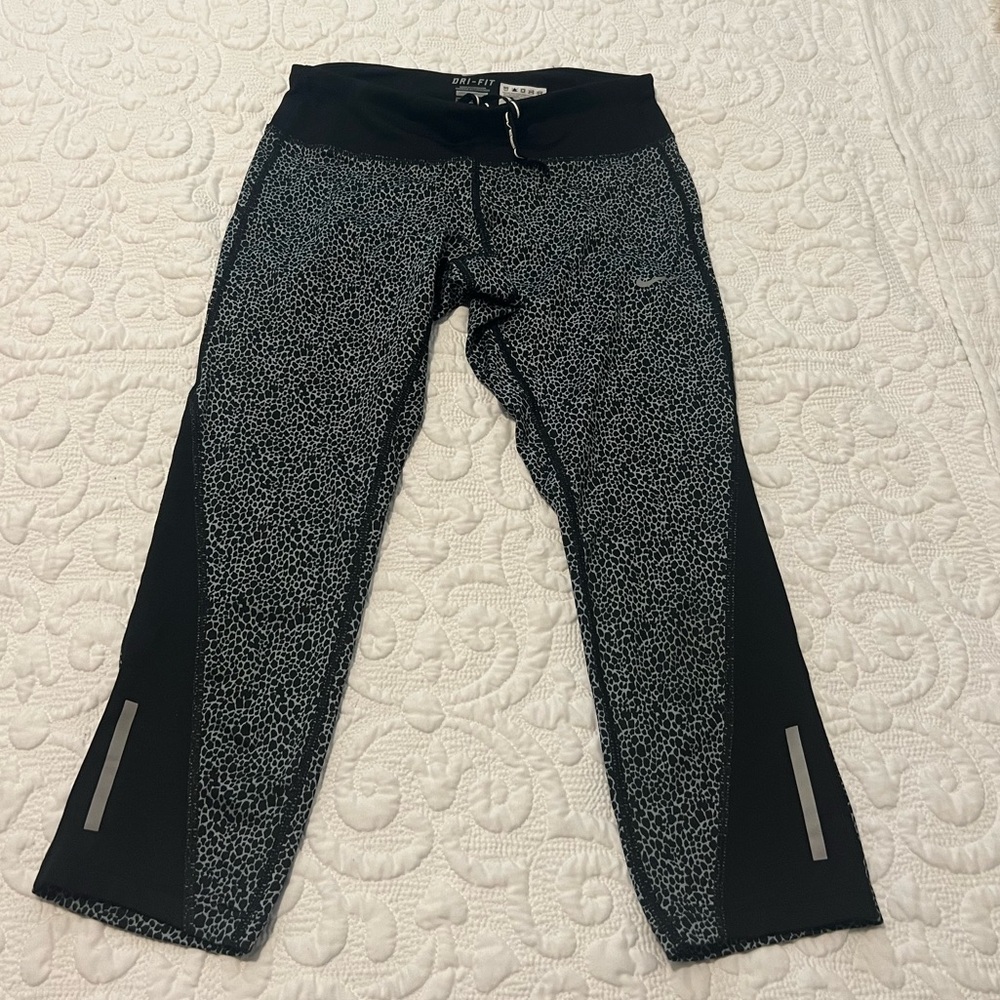 Nike workout leggings